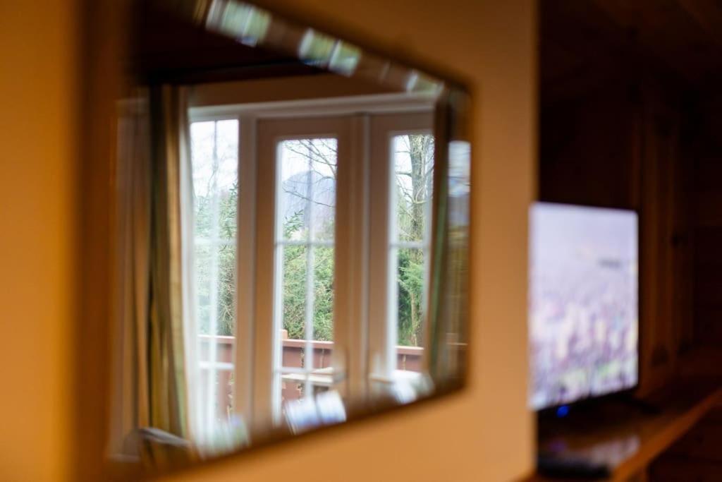 Cozy Norwegian Style Log Cabin In Rural Snowdonia - 2 Bedrooms & Parking By Seren Short Stays Ffestiniog Exterior foto