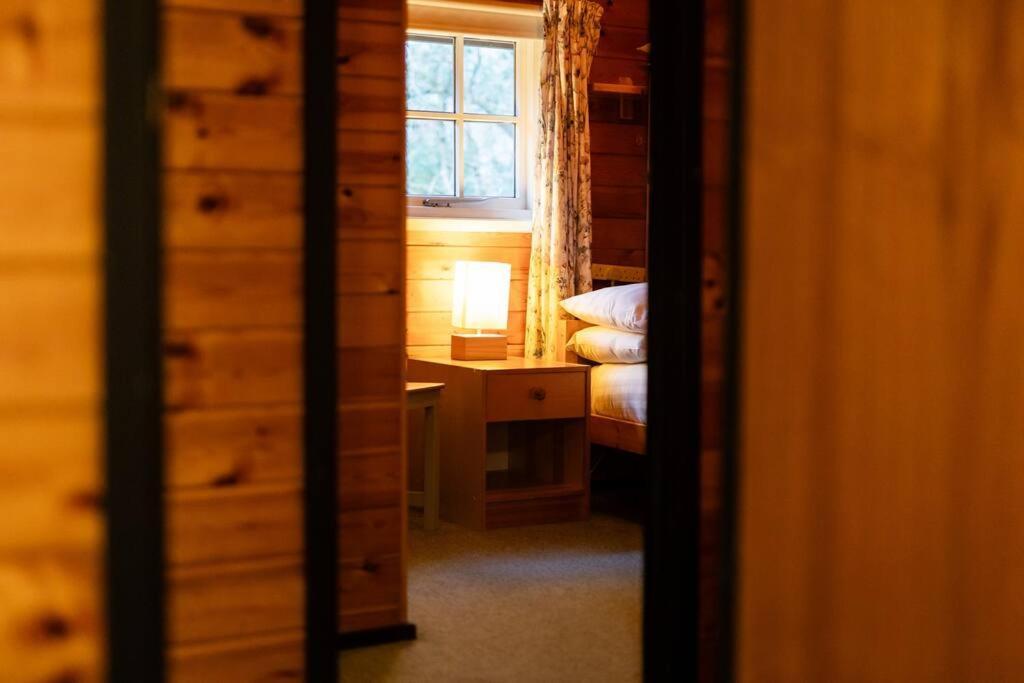 Cozy Norwegian Style Log Cabin In Rural Snowdonia - 2 Bedrooms & Parking By Seren Short Stays Ffestiniog Exterior foto