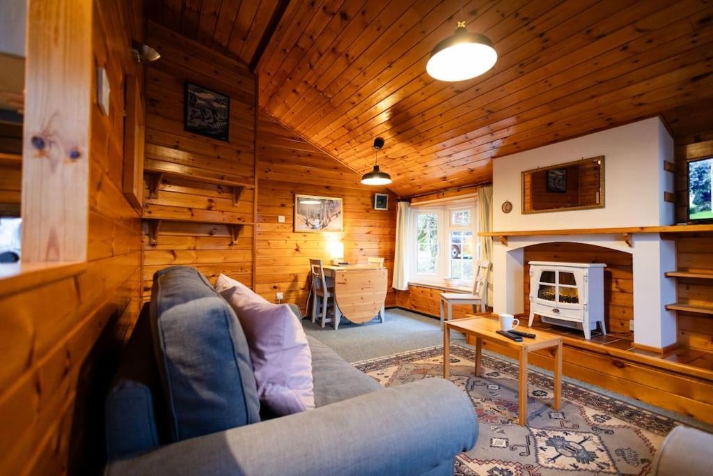 Cozy Norwegian Style Log Cabin In Rural Snowdonia - 2 Bedrooms & Parking By Seren Short Stays Ffestiniog Exterior foto